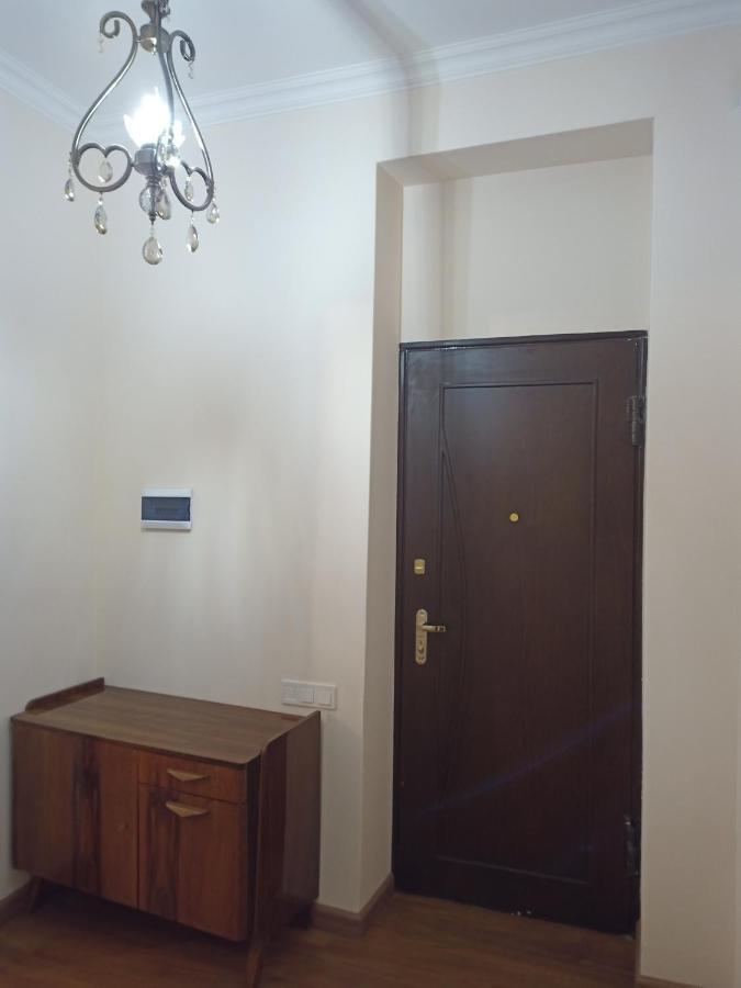 Spacious One Bedroom Apartment In The City Centre Jerevan Exteriér fotografie