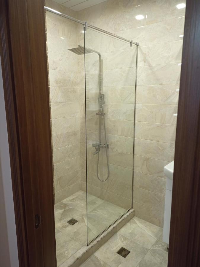 Spacious One Bedroom Apartment In The City Centre Jerevan Exteriér fotografie