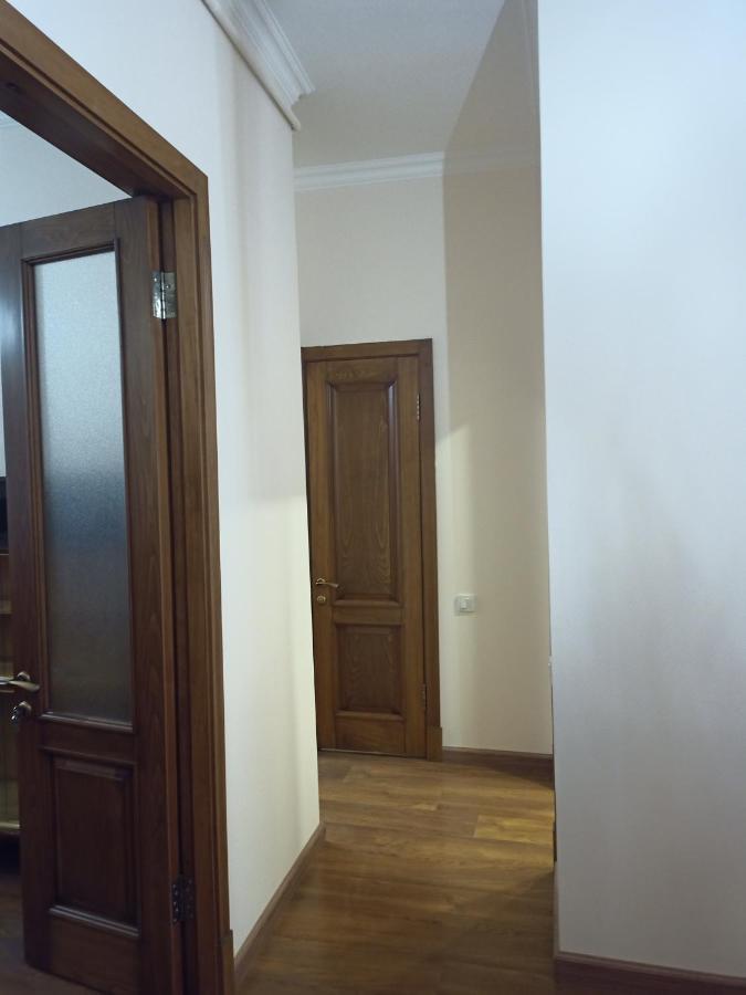 Spacious One Bedroom Apartment In The City Centre Jerevan Exteriér fotografie